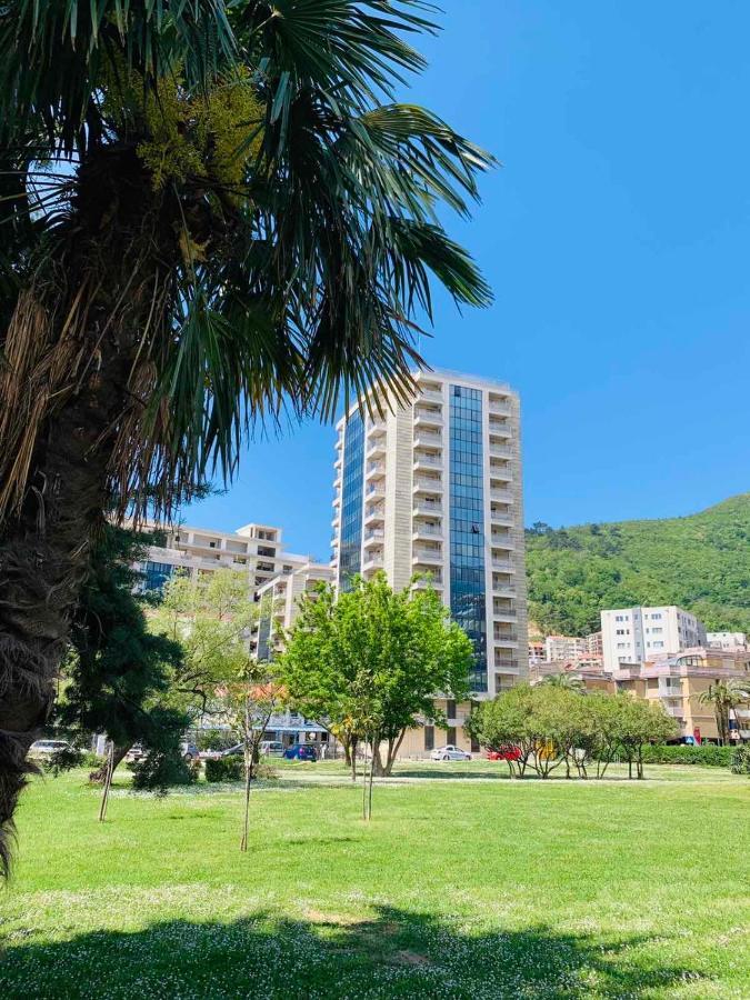 Lux Beach Apartment Budua Esterno foto