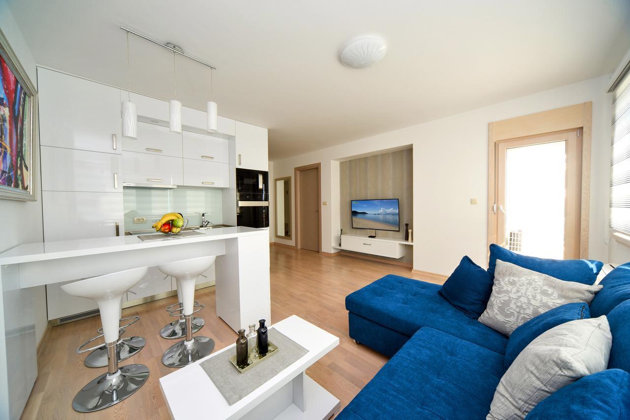 Lux Beach Apartment Budua Esterno foto