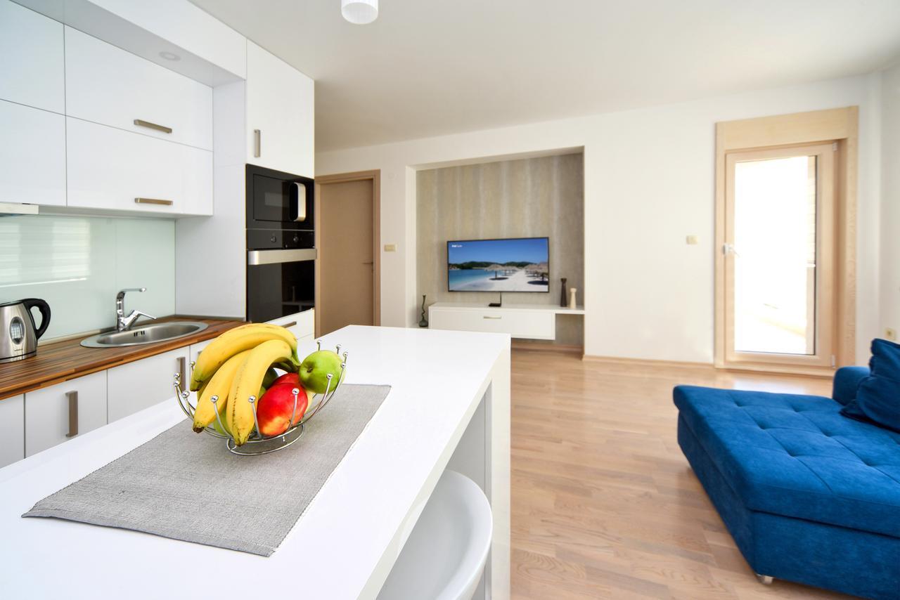 Lux Beach Apartment Budua Esterno foto